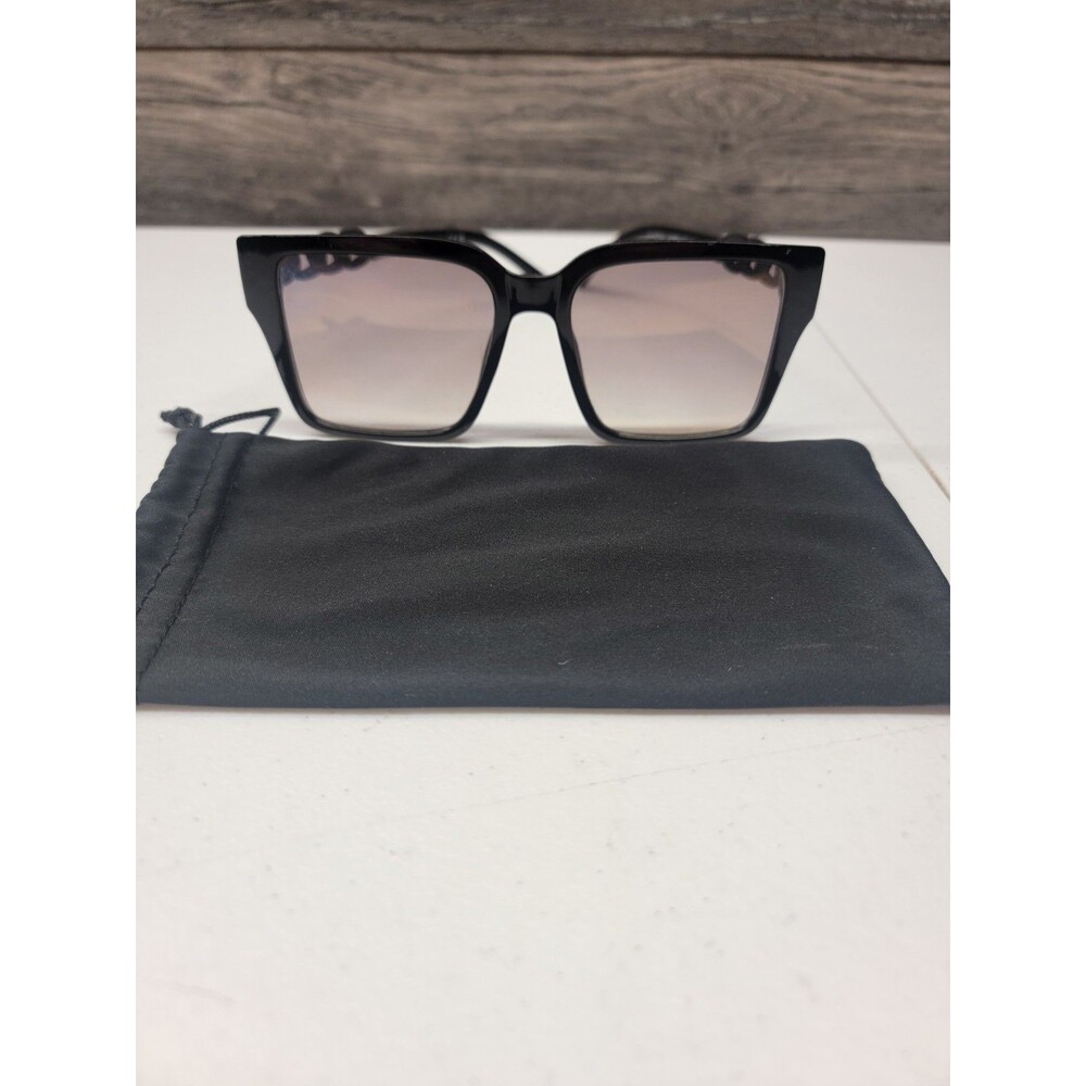Vince Camuto VC1087 Square Oversize Sunglasses Black Frame EUC